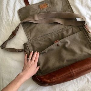 Lucky brand messenger bag